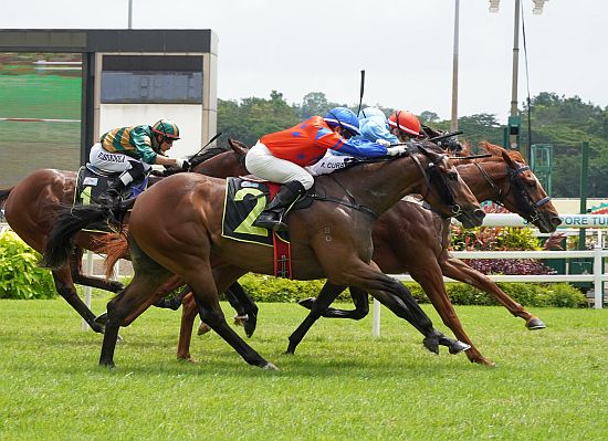 October (red cap) off to his maiden win in a Restricted Maiden race on 27 January.